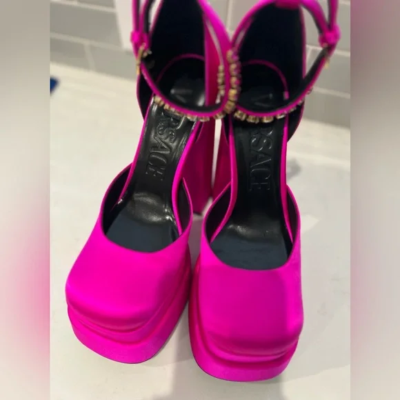 Versace Fuchsia Aevitas Single Platform Pumps - Picture 10 of 14